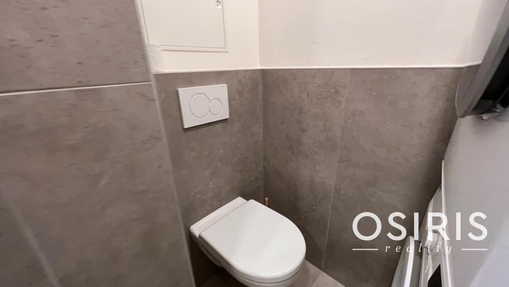 Na prenájom klimatizovaný 2i byt s balkónom, parkovanie