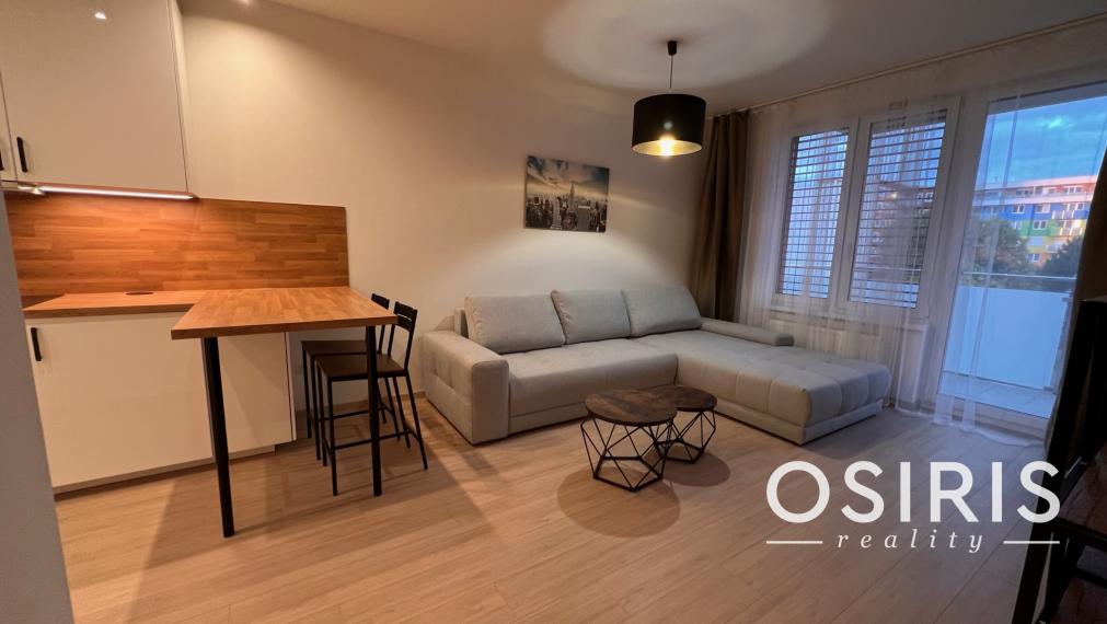 Na prenájom klimatizovaný 2i byt s balkónom, parkovanie