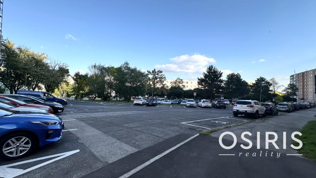 Slnečný, zrekonštruovaný 1i byt Landauova ul. BA - Dúbravka