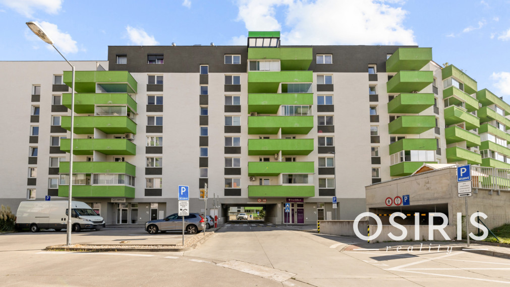 Klimatizovaný 1i byt s balkónom, novostavba 2016, Rustaveliho