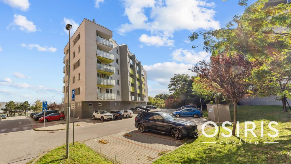 Klimatizovaný 2i byt s balkónom, novostavba 2016, Rača Gate