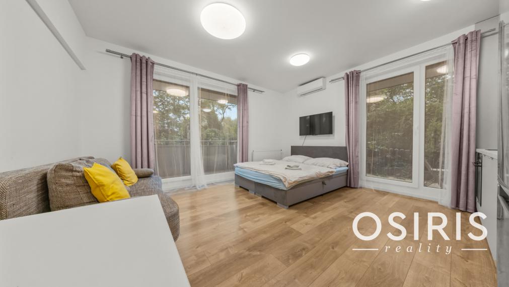 Klimatizovaný 1i byt s balkónom, novostavba 2022, predzáhradka, parkovacie miesto