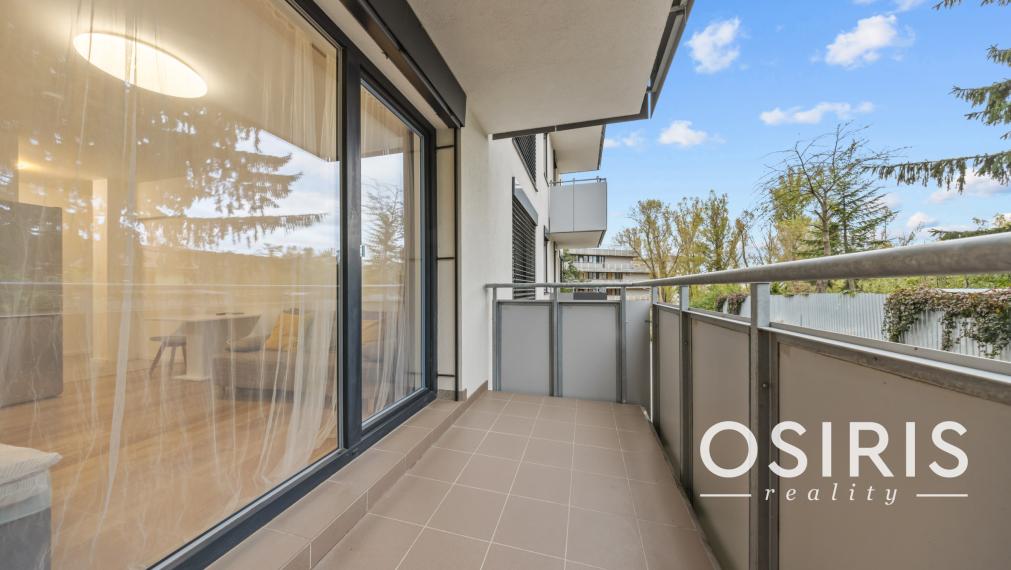 Klimatizovaný 1i byt s balkónom, novostavba 2022, predzáhradka, parkovacie miesto