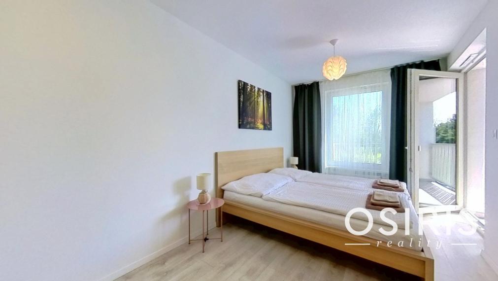 Na prenájom kompletne zariadený 2-izbový byt s terasou v projekte MORUŠE