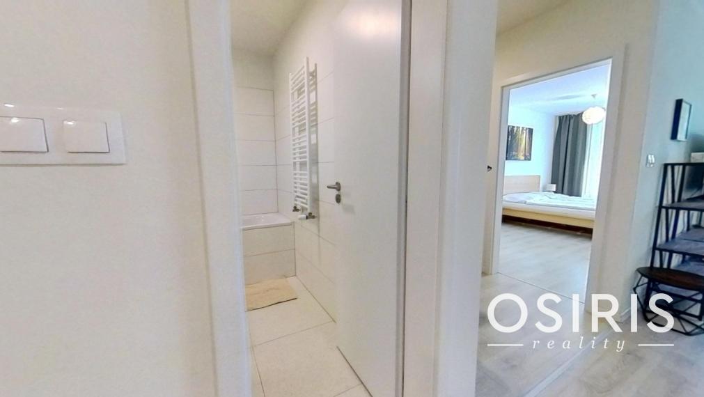 Na prenájom kompletne zariadený 2-izbový byt s terasou v projekte MORUŠE