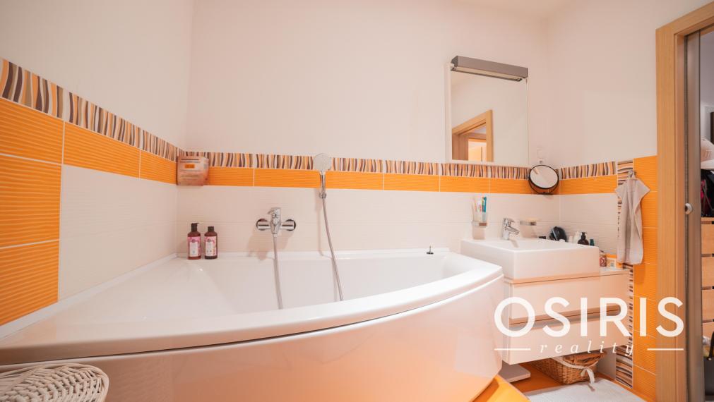 Na prenájom moderný 2-izbový byt s priestranným balkónom v Martine