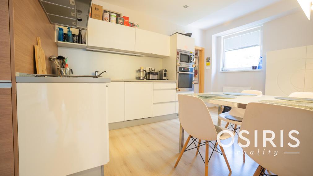 Na prenájom moderný 2-izbový byt s priestranným balkónom v Martine