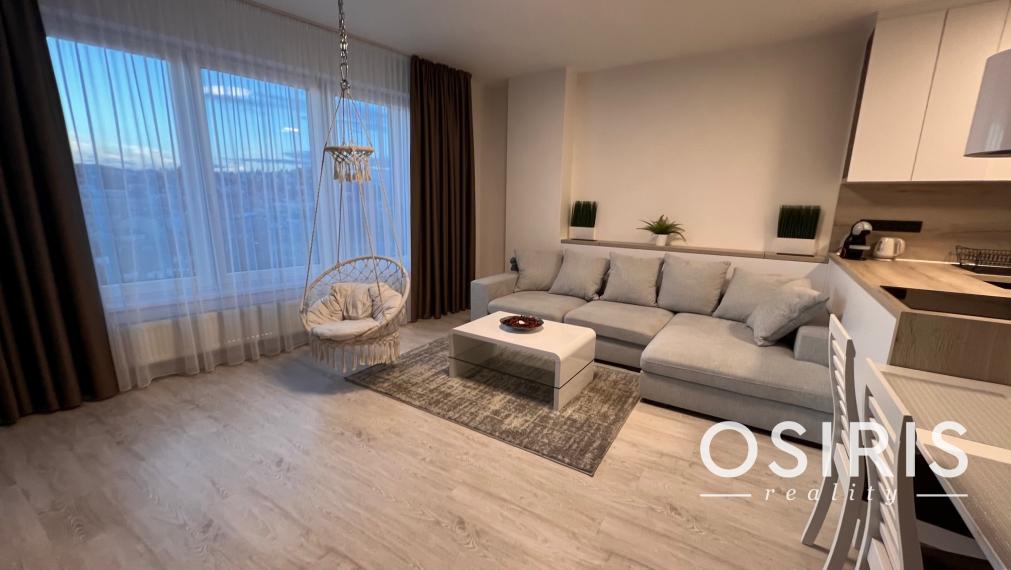 Klimatizovaný 2i byt s balkónom a s výhľadom na hrad, novostavba 2020