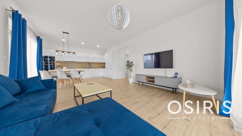 Klimatizovaný 4i rodinný dom s bazénom, 2x parkovanie na pozemku, novostavba 2023