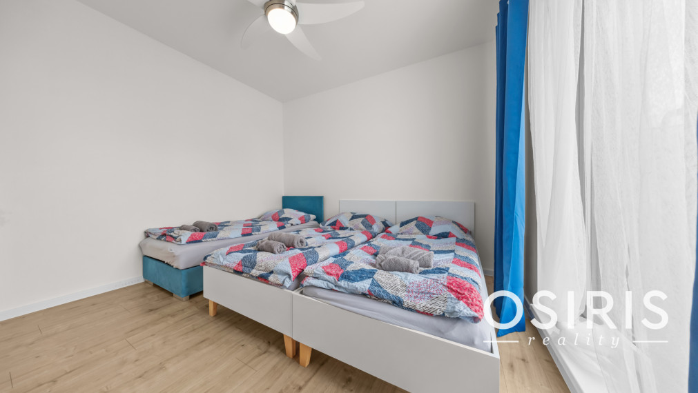 Klimatizovaný 4i rodinný dom s bazénom, 2x parkovanie na pozemku, novostavba 2023