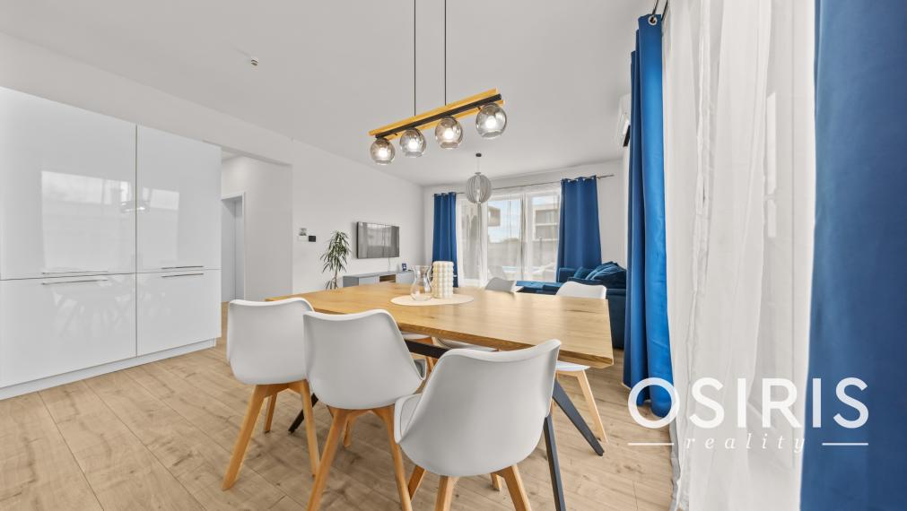 Klimatizovaný 4i rodinný dom s bazénom, 2x parkovanie na pozemku, novostavba 2023