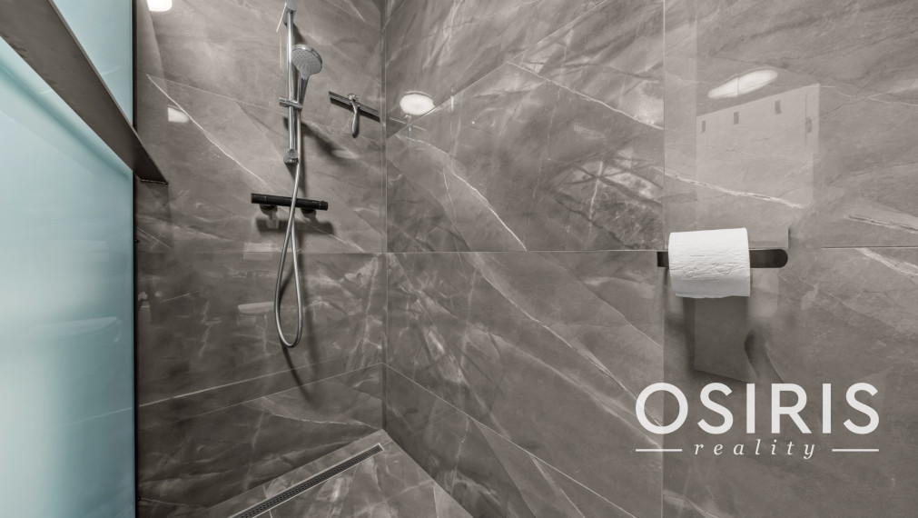 Klimatizovaný 4i rodinný dom s bazénom, 2x parkovanie na pozemku, novostavba 2023