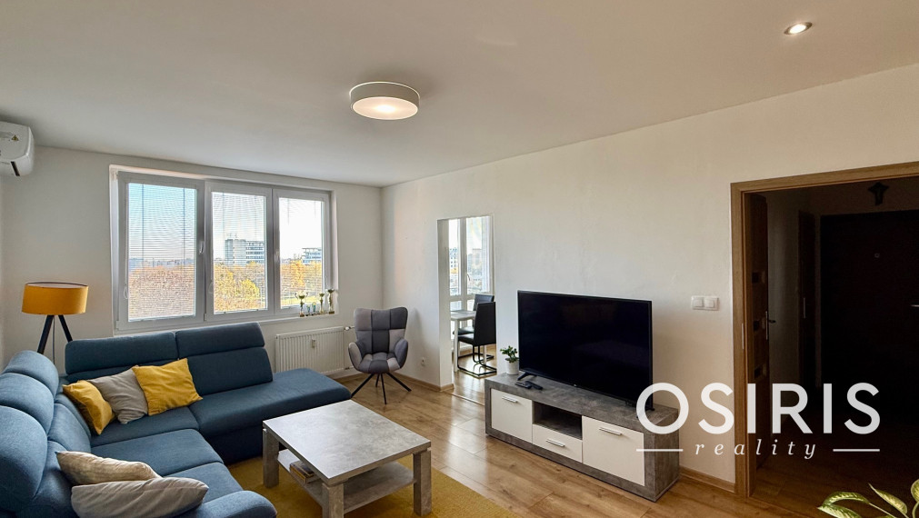 Kompletne zrekonštruovaný byt s dvoma balkónmi v top lokalite