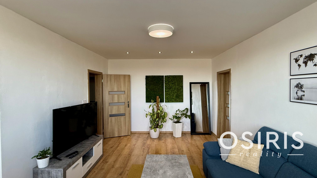 Kompletne zrekonštruovaný byt s dvoma balkónmi v top lokalite