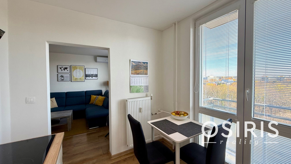 Kompletne zrekonštruovaný byt s dvoma balkónmi v top lokalite