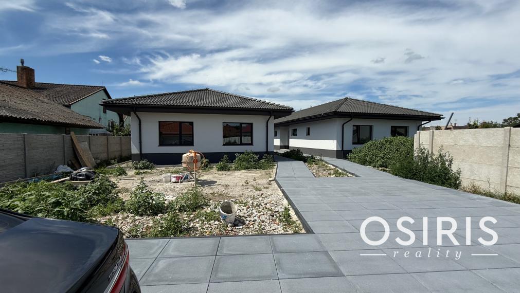 Moderný 5-izbový rodinný dom Orechová Potôň