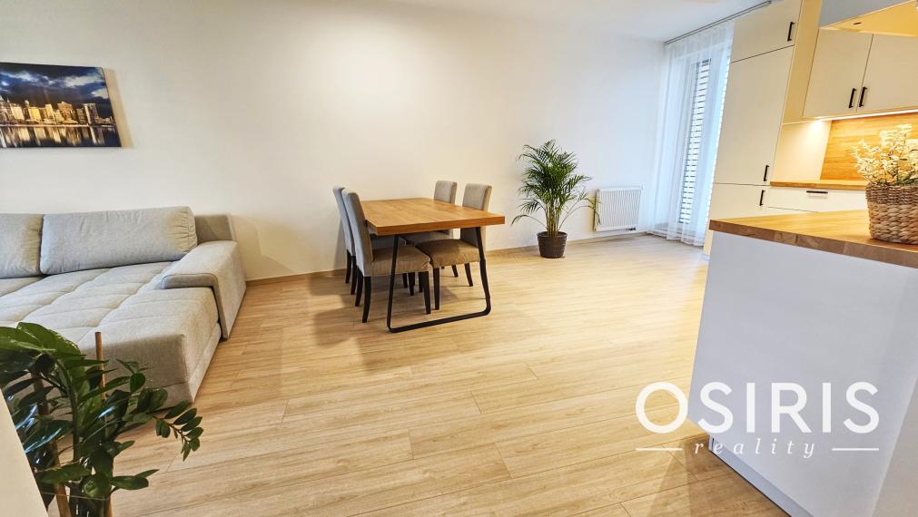 Na prenájom klimatizovaný 3i byt s balkónom, parkovanie