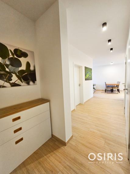 Na prenájom klimatizovaný 3i byt s balkónom, parkovanie