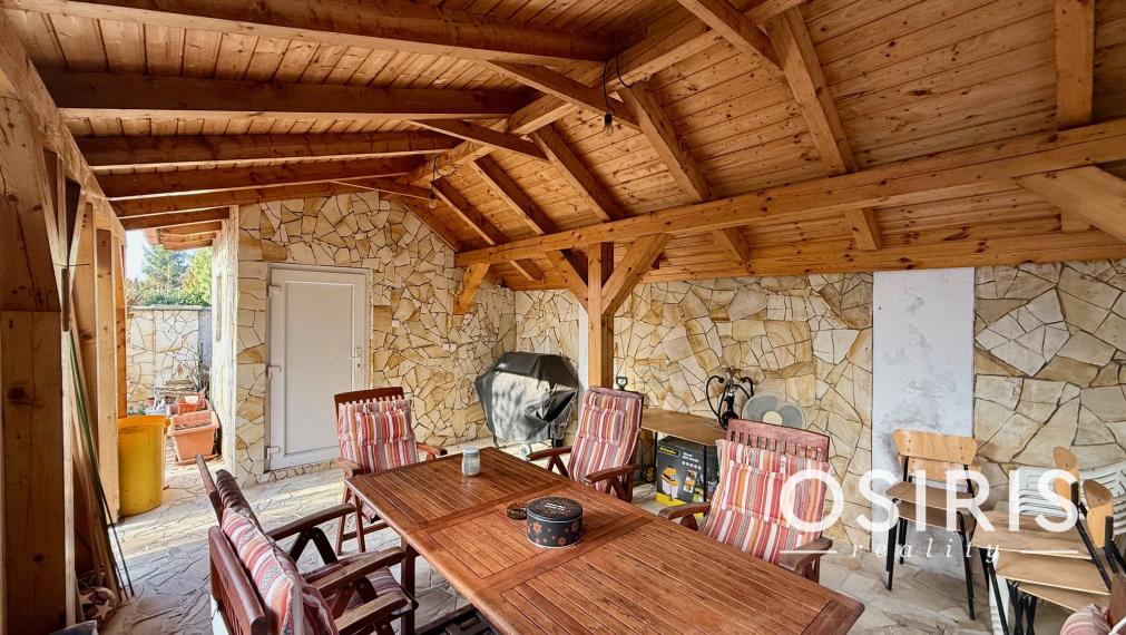 Klasický, 5 izbový rodinný dom vo výbornej lokalite