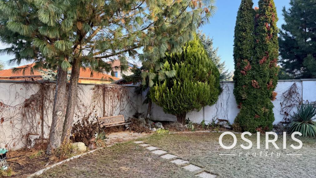 Klasický, 5 izbový rodinný dom vo výbornej lokalite