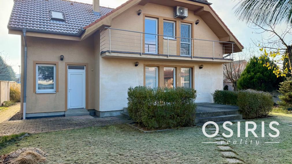 Klasický, 5 izbový rodinný dom vo výbornej lokalite