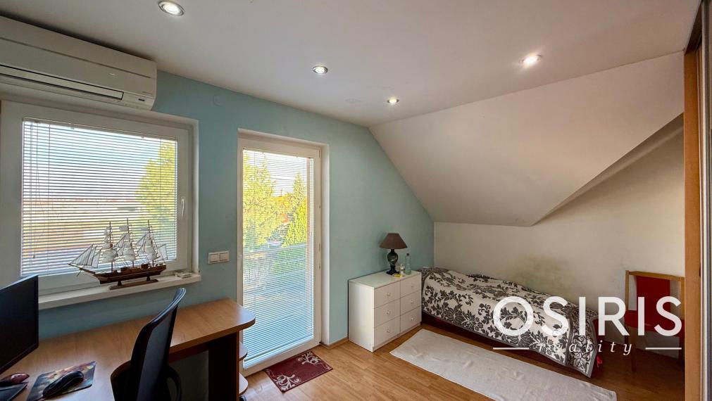 Klasický, 5 izbový rodinný dom vo výbornej lokalite