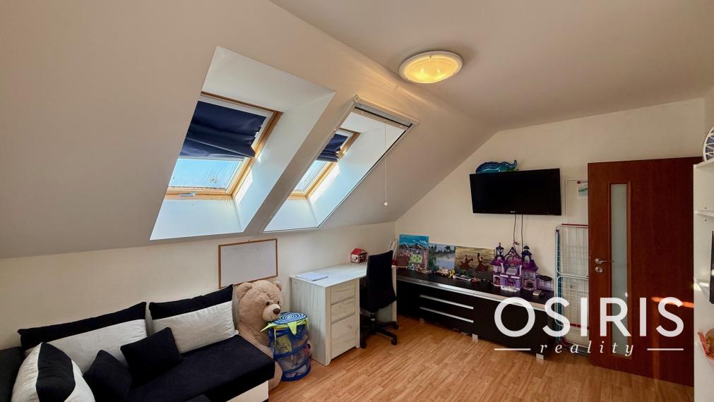 Klasický, 5 izbový rodinný dom vo výbornej lokalite