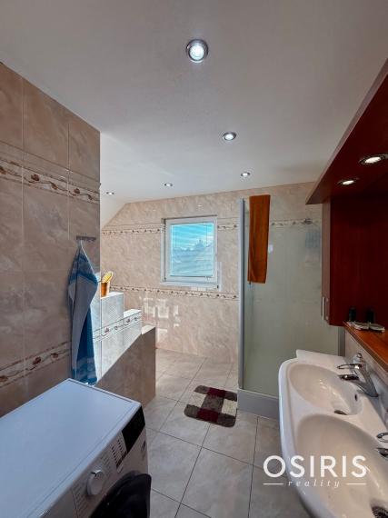 Klasický, 5 izbový rodinný dom vo výbornej lokalite