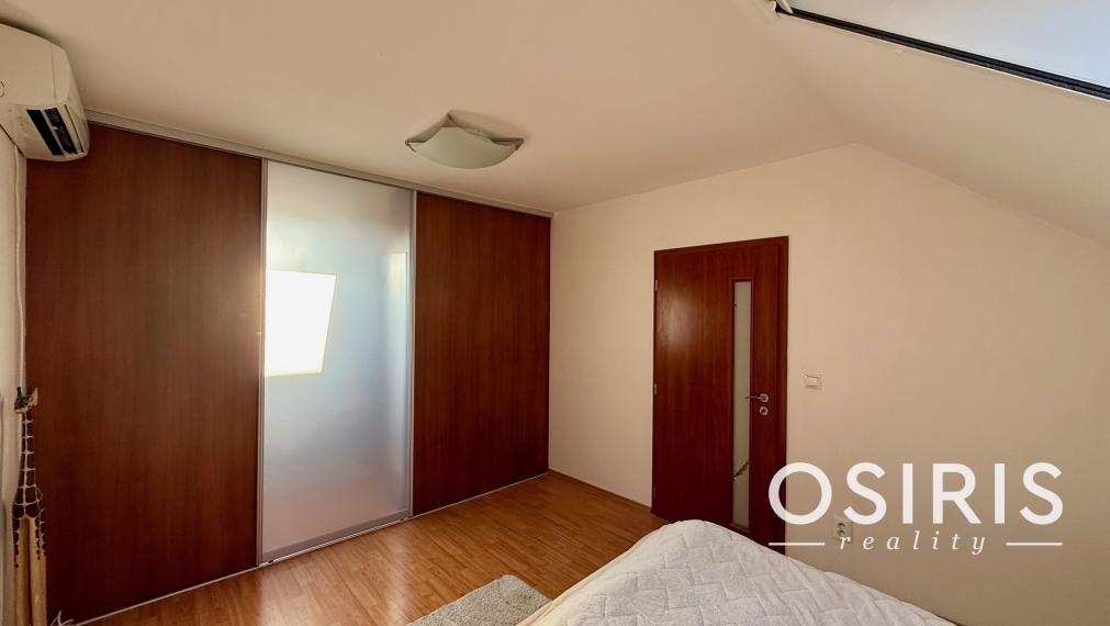 Klasický, 5 izbový rodinný dom vo výbornej lokalite