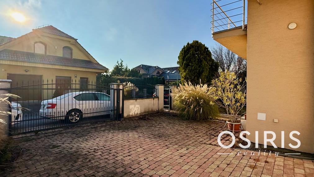 Klasický, 5 izbový rodinný dom vo výbornej lokalite