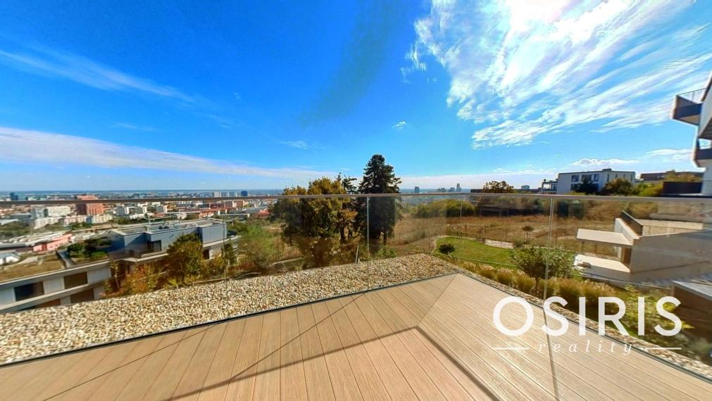 2i byt zariadený dizajnérom, s priestrannou terasou, novostavba 2019, Koliba