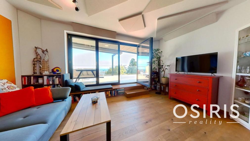 2i byt zariadený dizajnérom, s priestrannou terasou, novostavba 2019, Koliba