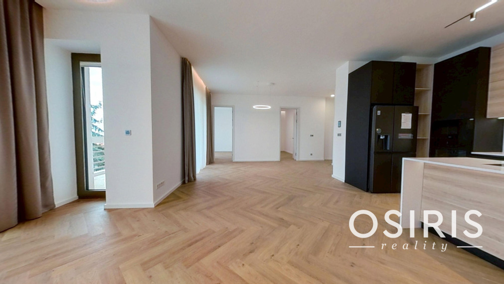 Nadštandardný klimatizovaný 5i byt 160 m2 + záhrada 100 m2, Holubyho ul.