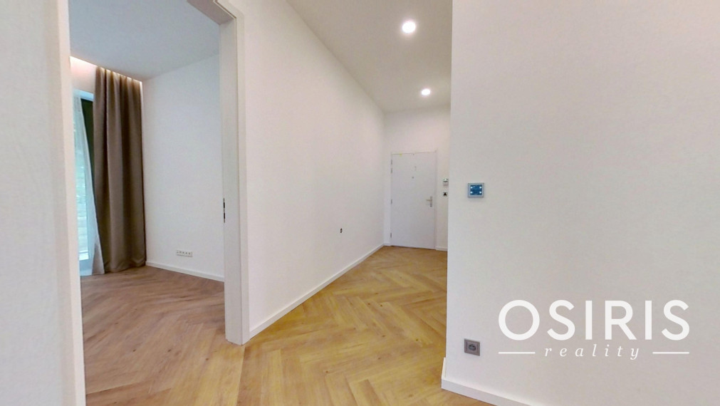 Nadštandardný klimatizovaný 5i byt 160 m2 + záhrada 100 m2, Holubyho ul.