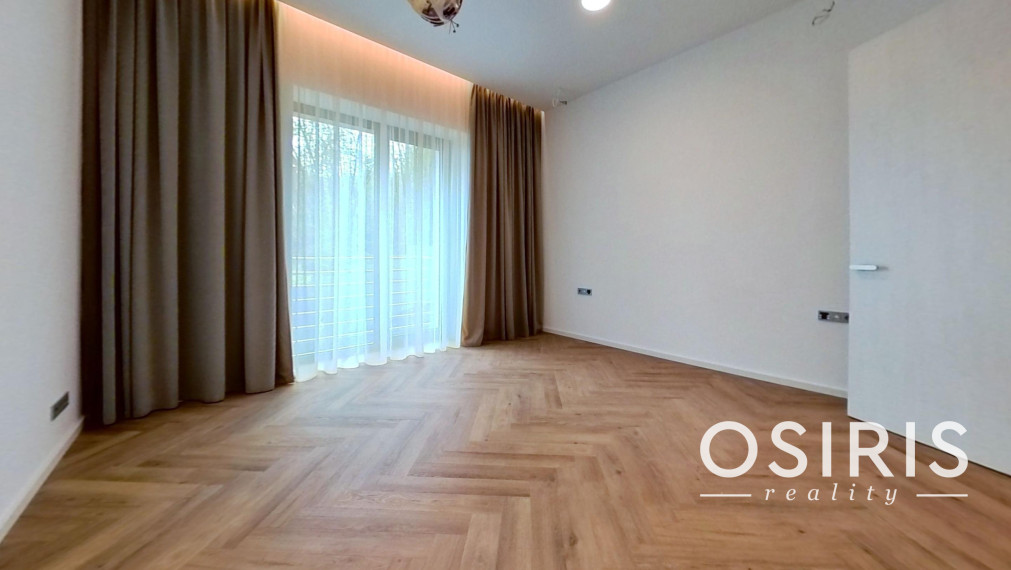 Nadštandardný klimatizovaný 5i byt 160 m2 + záhrada 100 m2, Holubyho ul.