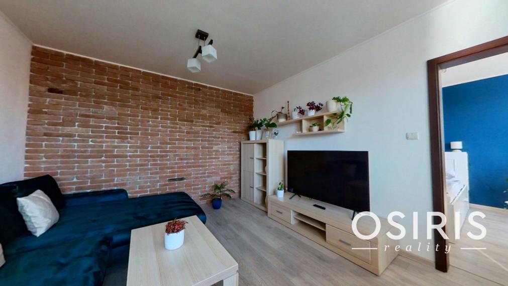 Na prenájom Klimatizovaný 2i byt s balkónom, Piešťanská ul.