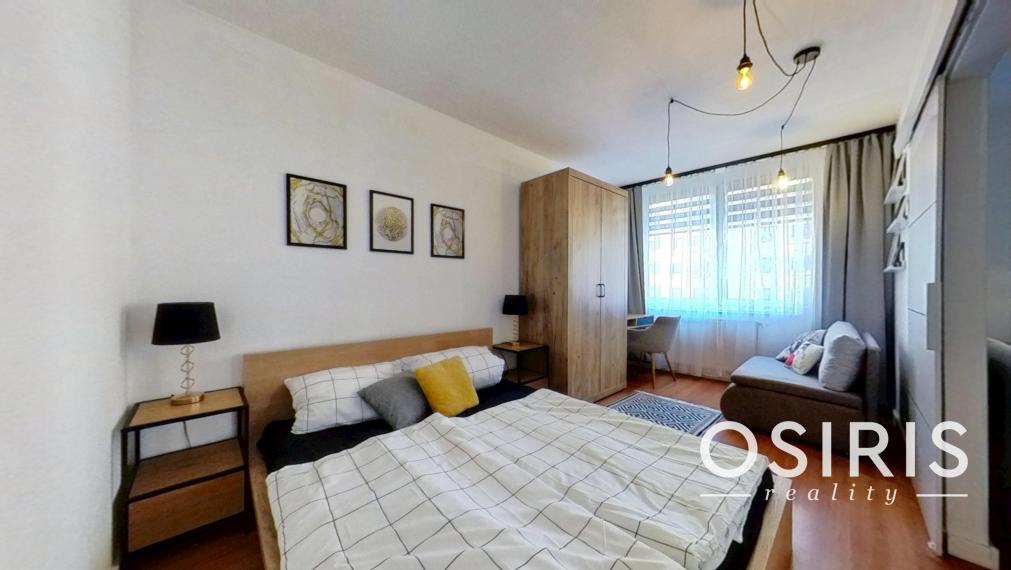 Na prenájom klimatizovaný 2i byt s balkónom, Ružinov, parkovanie