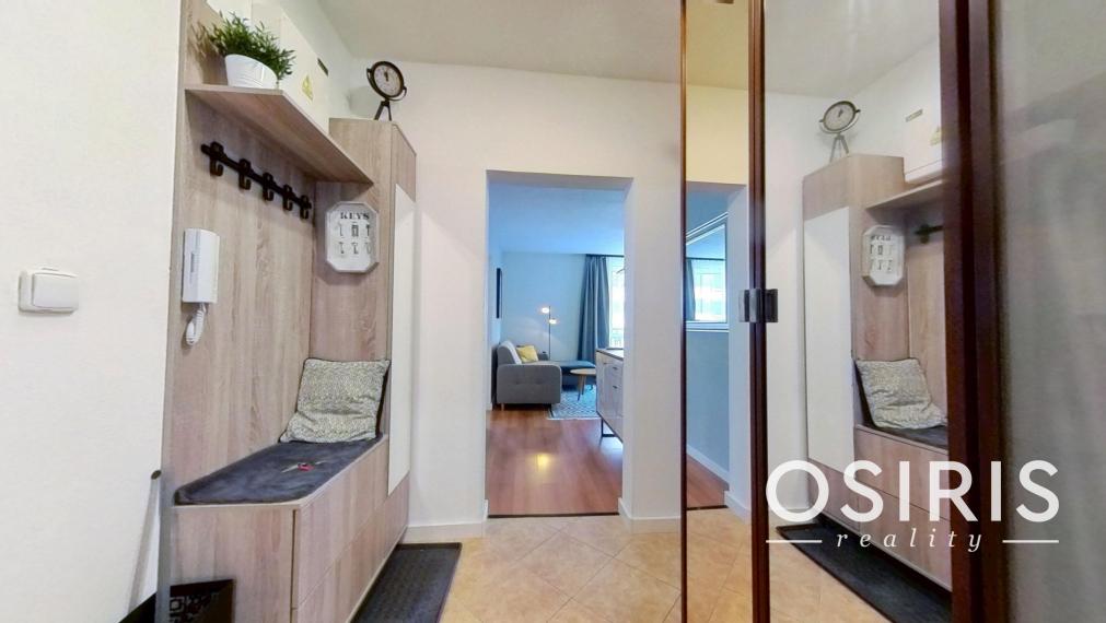 Na prenájom klimatizovaný 2i byt s balkónom, Ružinov, parkovanie