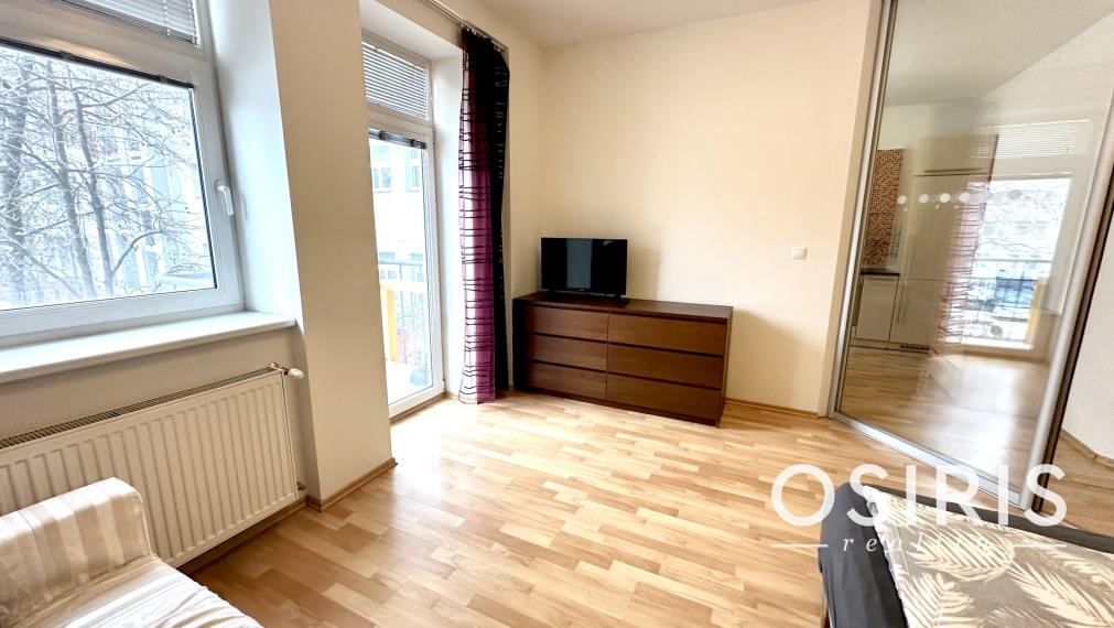 Zariadený 1i byt s balkónom vo vyhľadávanej lokalite, Rastislavova ul. Bratislava - Ružinov