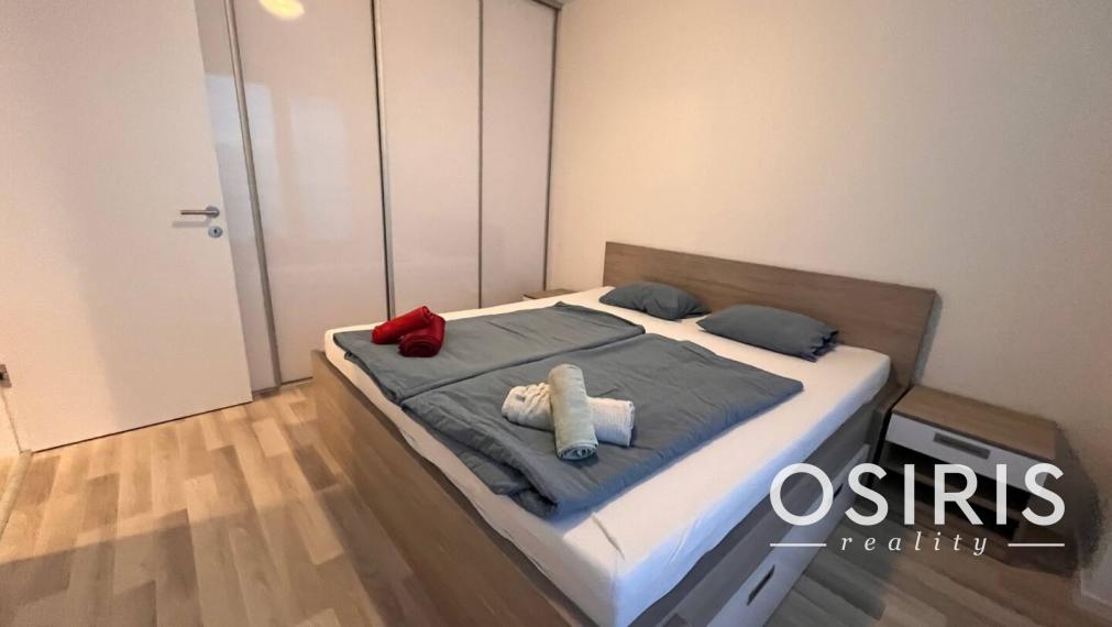 Klimatizovaný 2i byt s balkónom v novostavbe Jarabinky, novostavba 2020