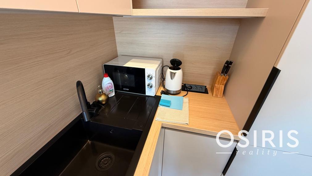 Zariadený 1i byt s terasou a predzáhradkou vo vyhľadávanej lokalite, Nálepkova ul. Lipt. Mikuláš - Tri Háje