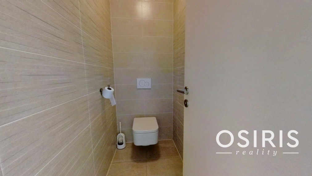 Klimatizovaný 2i byt s balkónom v novostavbe Jarabinky, novostavba 2020