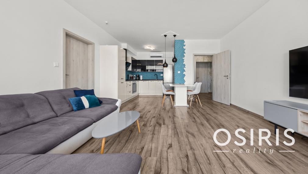 Klimatizovaný 2i byt s balkónom, novostavba 2019, parkovacie miesto