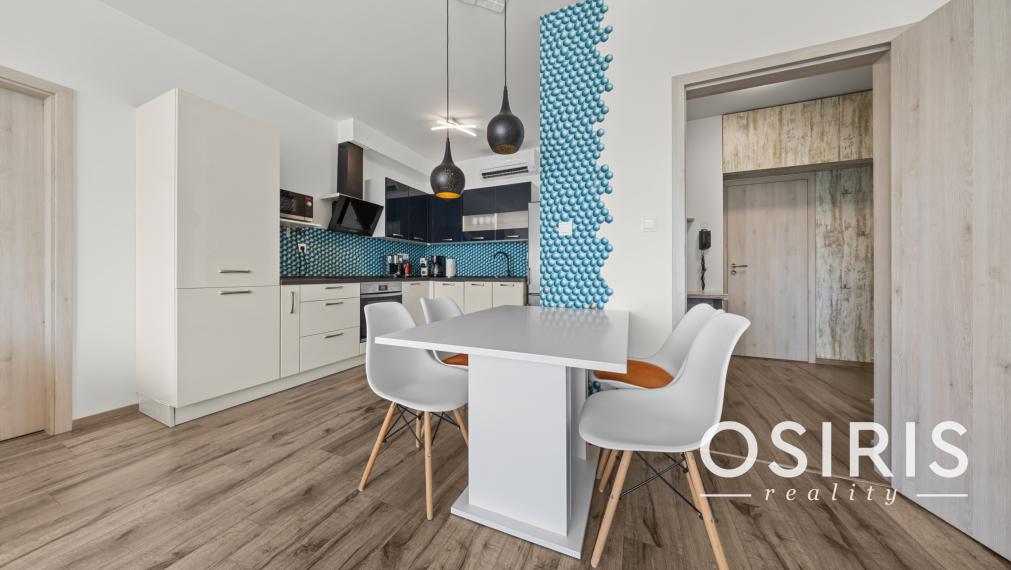 Klimatizovaný 2i byt s balkónom, novostavba 2019, parkovacie miesto