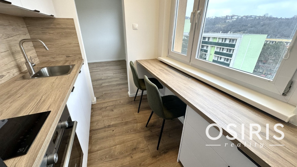 Práve zrekonštruovaný 1 i byt v obľúbenej lokalite, Tilgnerova ulica, Bratislava - Karlova Ves