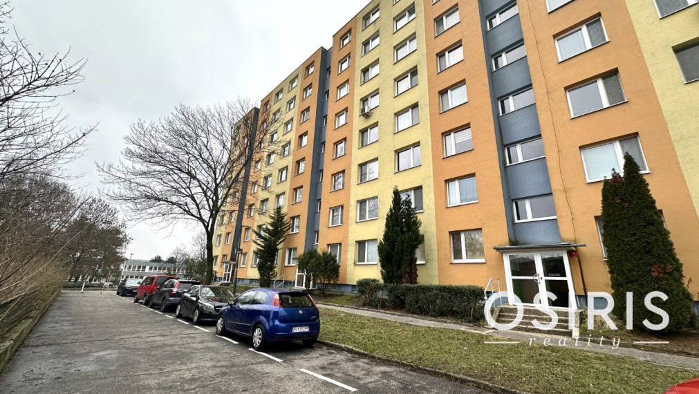 Práve zrekonštruovaný 1 i byt v obľúbenej lokalite, Tilgnerova ulica, Bratislava - Karlova Ves