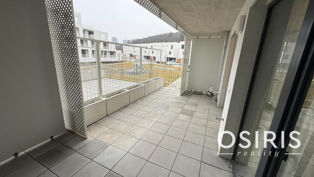 Zariadený 3-izbový byt s balkónom, v novostavbe z r. 2026 - Agáty, Dúbravka