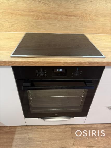 Na prenájom zariadený 3-izbový byt v novostavbe Agáty , Dúbravka