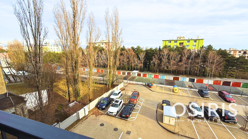 1-izbový byt s terasou v projekte VERDENA, r. 2025, zariadený v štandarde