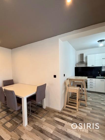 Veľký, kompletne zariadený 3 izbový byt s garážovým miestom